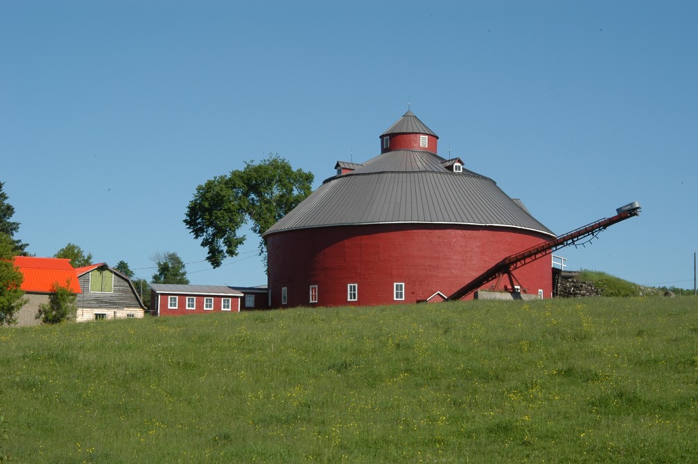 Grange ronde nuance - Lac-Brome: