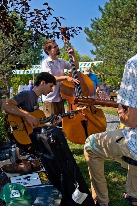 North Hatley village: ©Association des commerçants de North Hatley