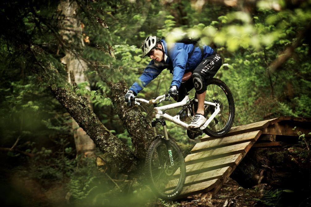 Circuits Frontières - East Hereford: A 50 km mountain biking trail network for all levels including 13 km of exciting flowing singletracks built by ADSVMQ in the past 3 years. In the Quebec's Top-10 of the best mountain biking places.