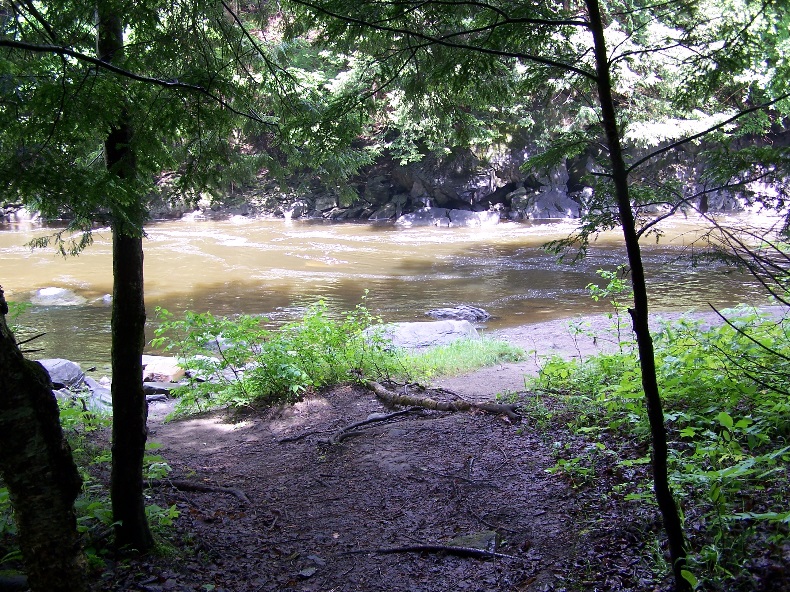 Parc des deux rivières: Parc des deux rivières