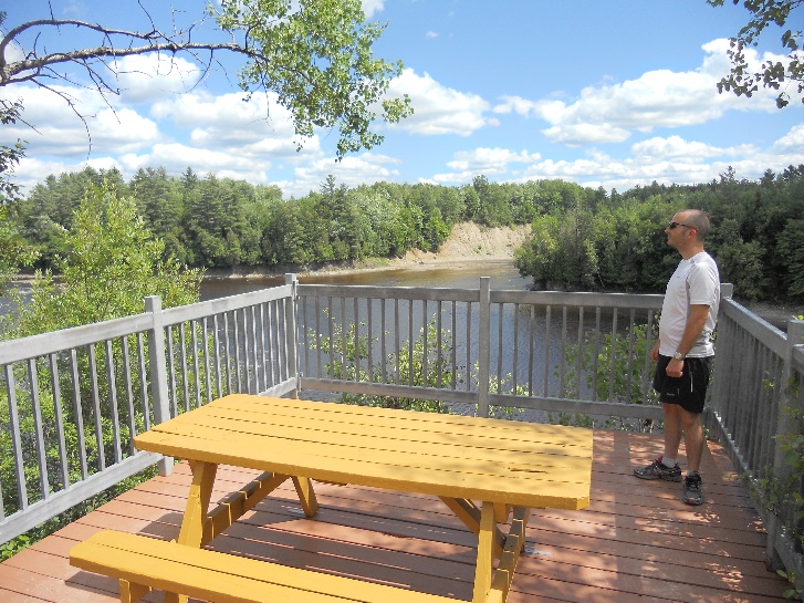 Parc des deux rivières: Parc des deux rivières