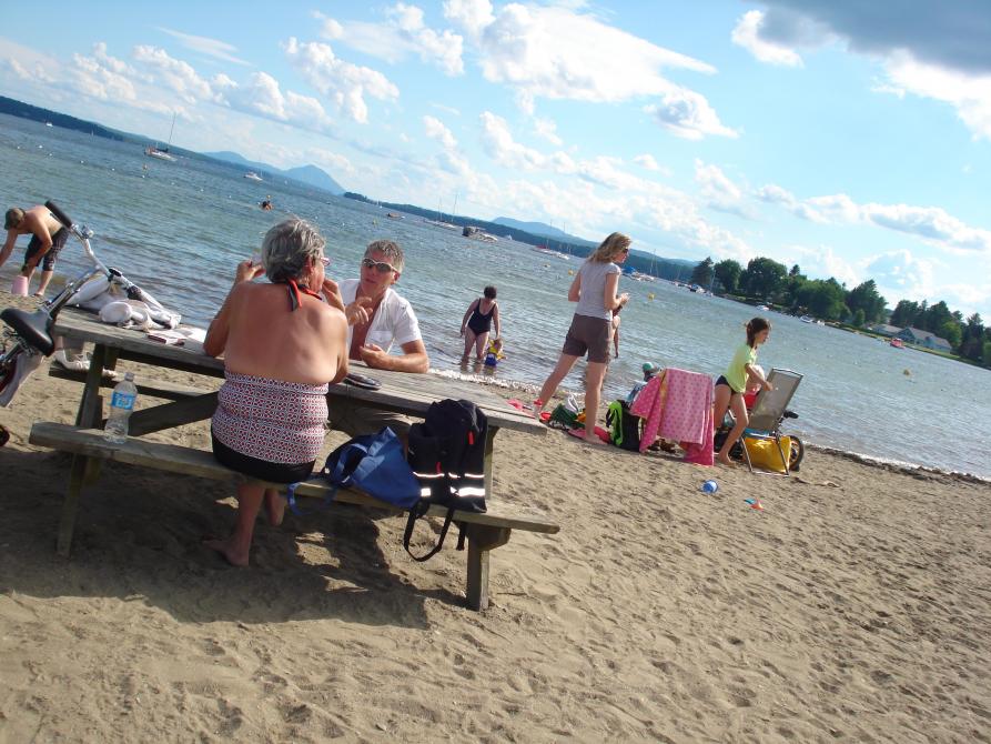 Plage des Cantons: Plage des Cantons - Magog © Dany Jacques, Reflet du Lac