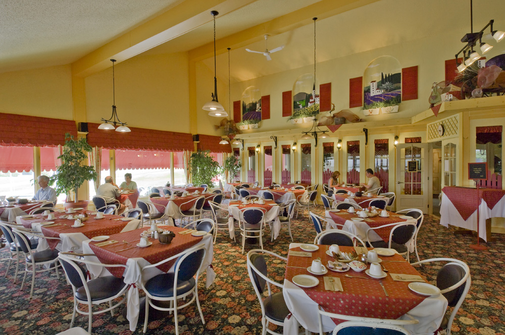 Hôtellerie Jardins de Ville: The dining room