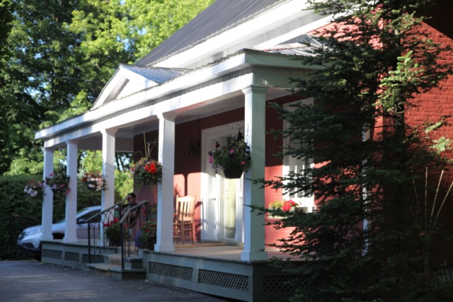 Le Passe-Partout: Cowansville