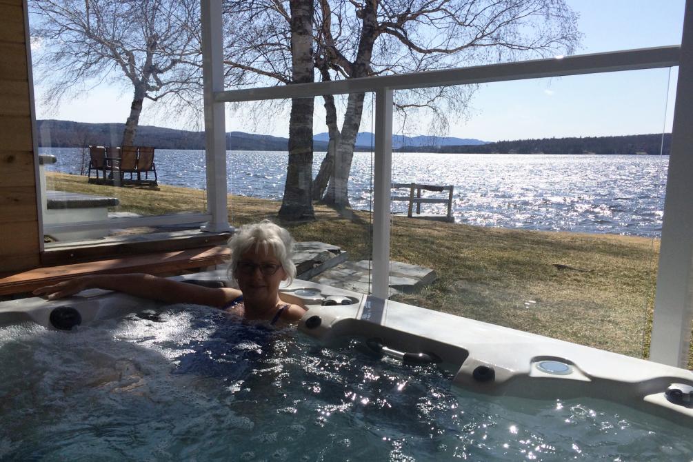 Spa by the lake: