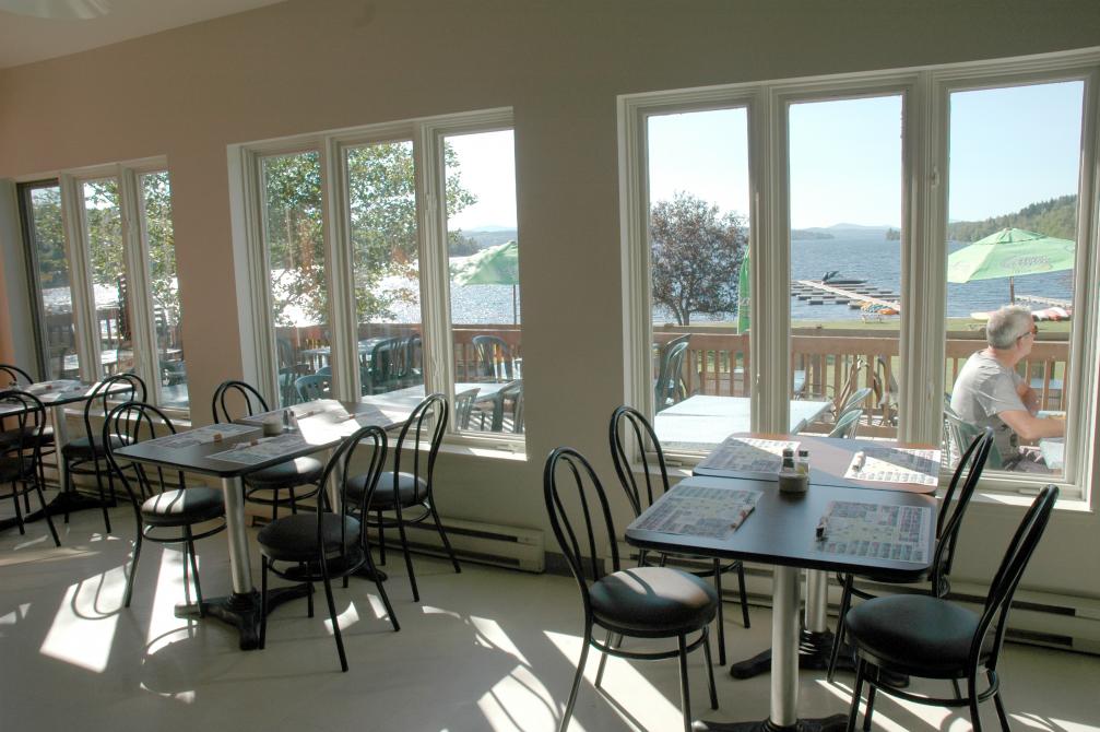 Restaurant Le Voilier: Station touristique Baie-des-Sables, Lac-Mégantic