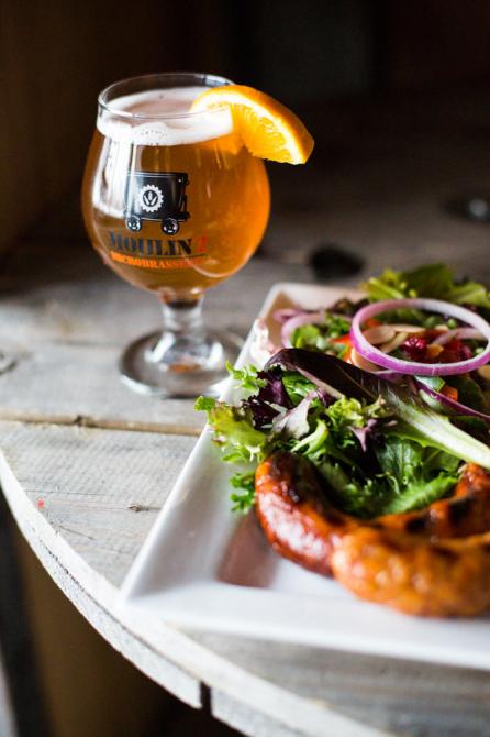 Microbrasserie Moulin 7: Asbestos