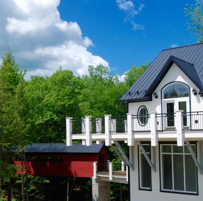 Le Vignoble du Ruisseau: Vineyard and sugar shacks in Dunham