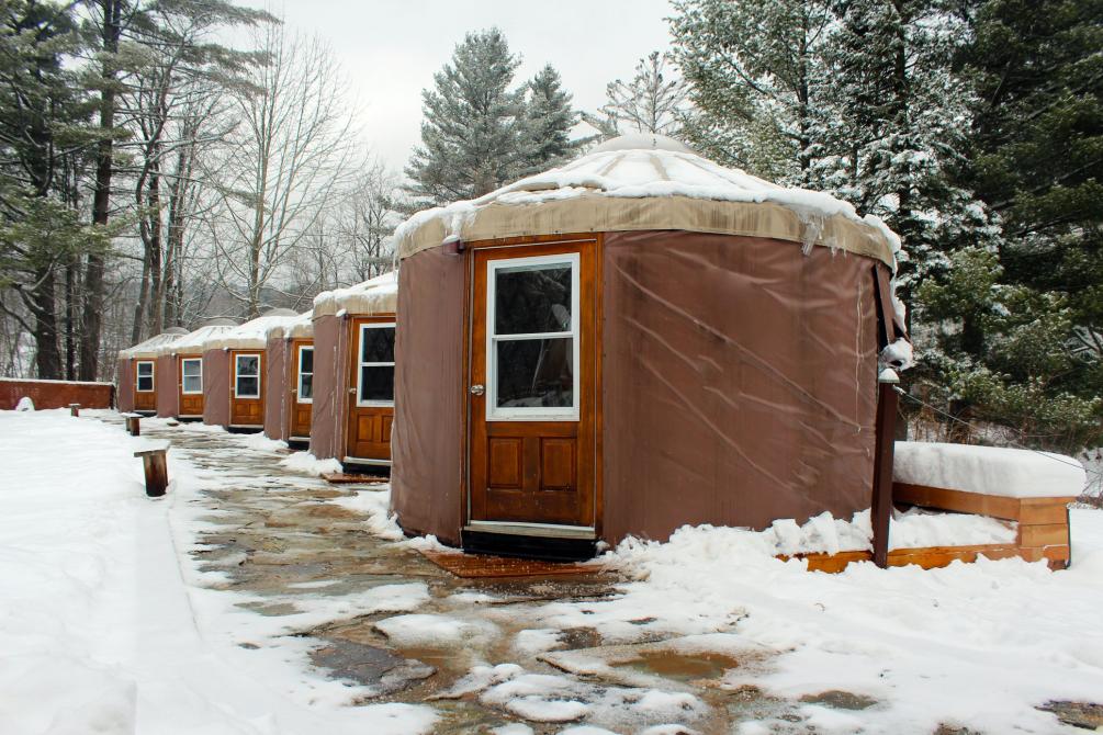 Spa Bolton winter : Live the winter thermal experience. Massages in heated yurt. 