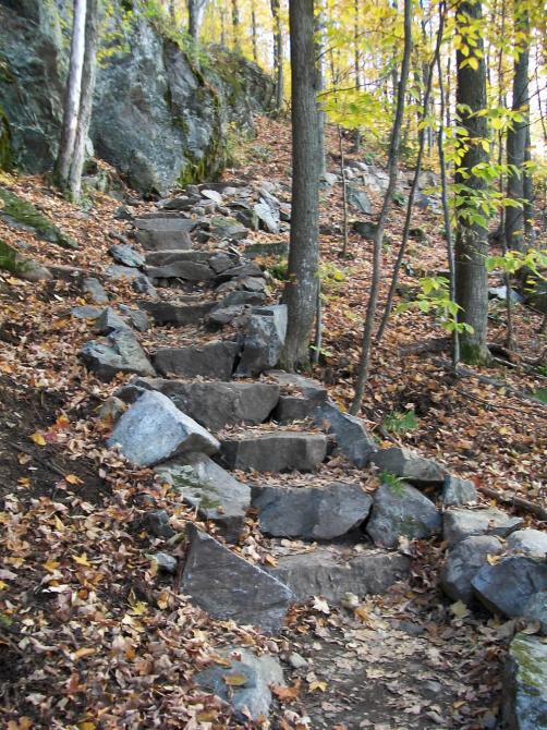 Sentier du Mont-Chauve © François-Xavier Regnault: Parc national du Mont-Orford