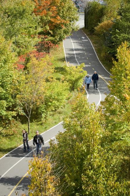 Parc Lucien-Blanchard: Promenades urbaines : pour le plaisir de marcher en ville