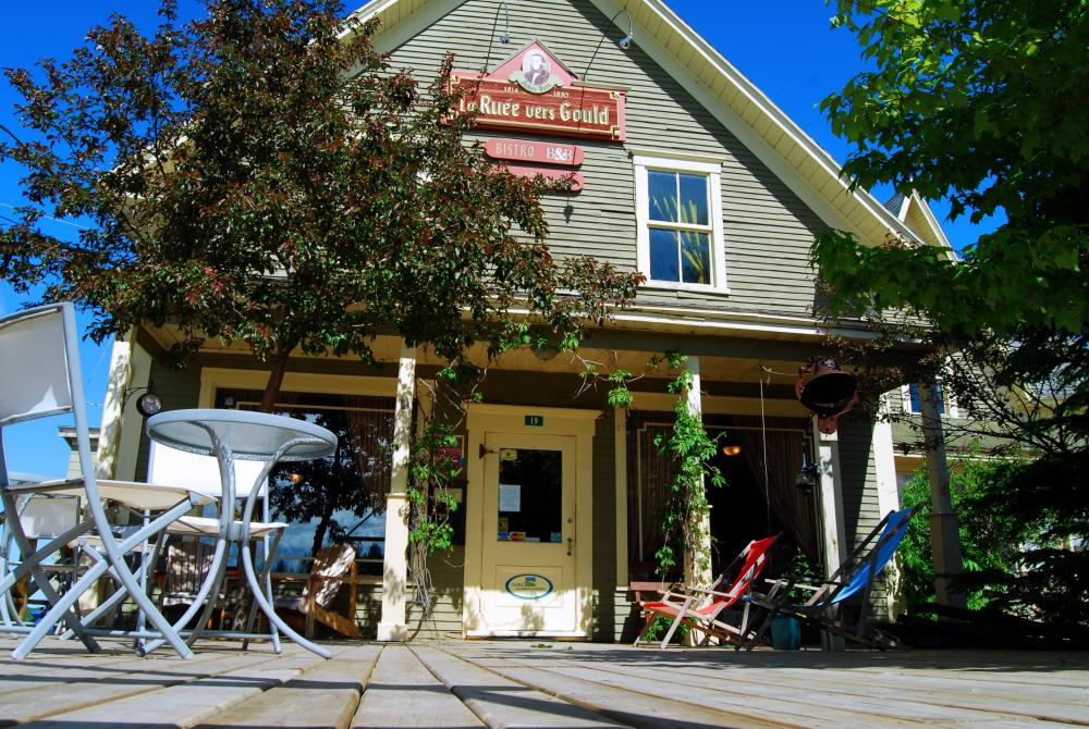 Gould's Rush Inn: Restaurant and Inn, Gould