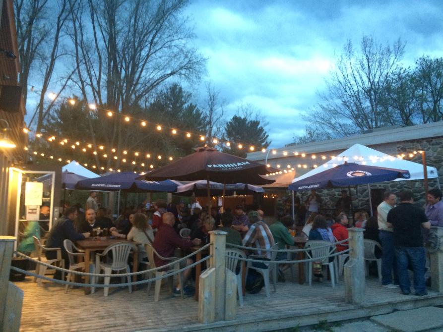 Pub Le Belvédère: Bedford
