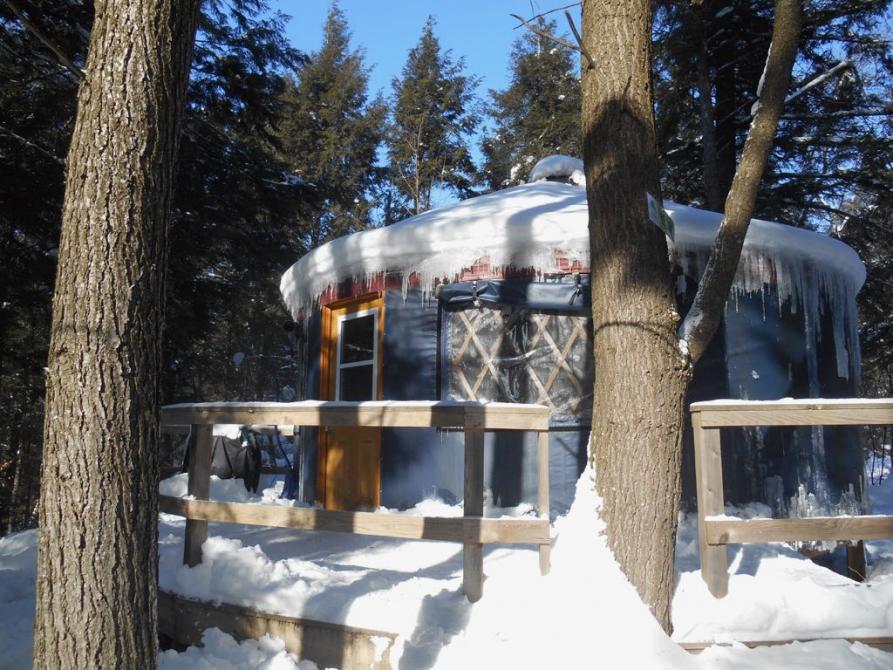 Les Côteaux Missisquoi: Non-traditionnal accomodations, Saint-Étienne-de-Bolton
