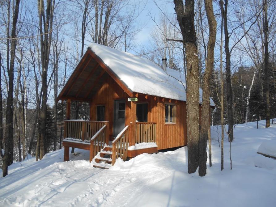 Les Côteaux Missisquoi: Non-traditionnal accomodations, Saint-Étienne-de-Bolton