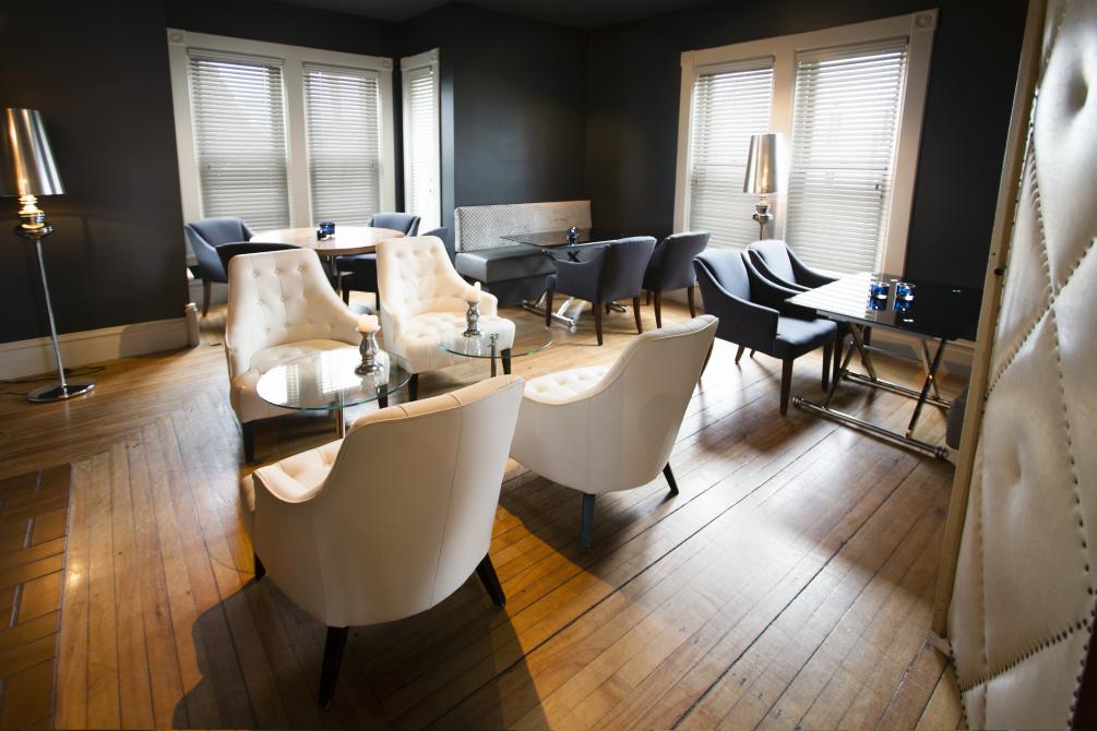 Le Pleasant Hôtel & Café: Sutton