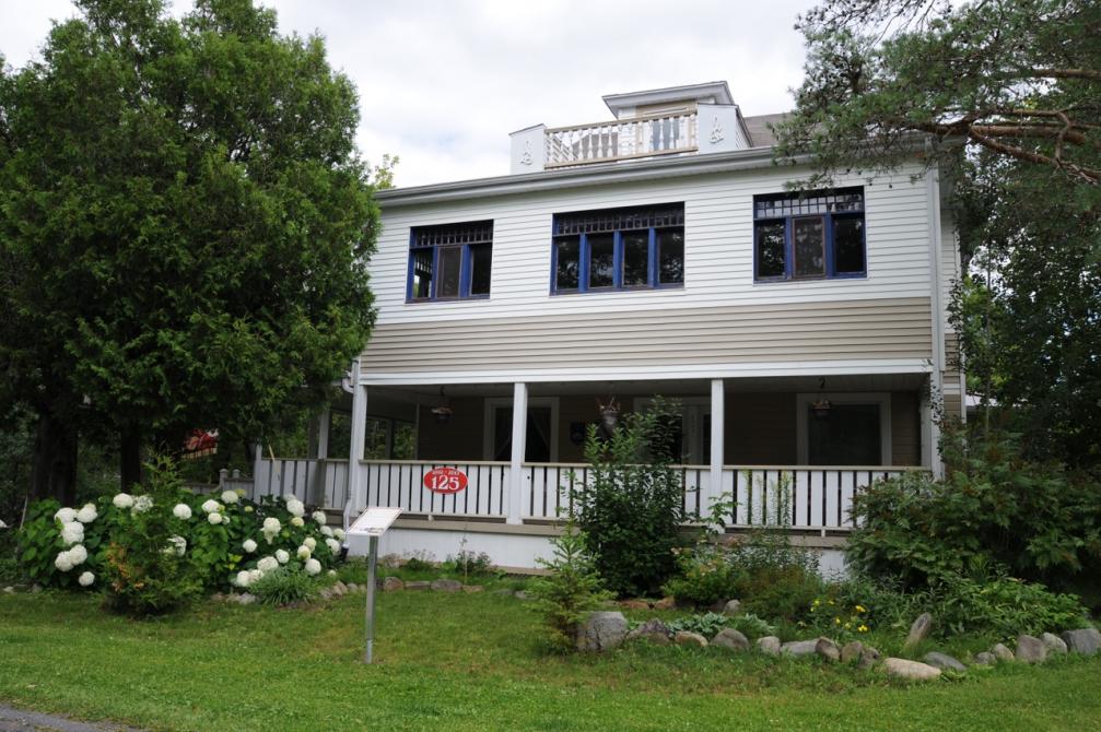 B & B Le bonheur: Scotstown