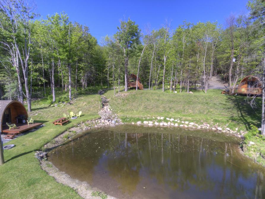 MégaPOD: 
Our ready-to-camp MégaPOD are grouped near a small lake where you will stay in a peaceful universe.