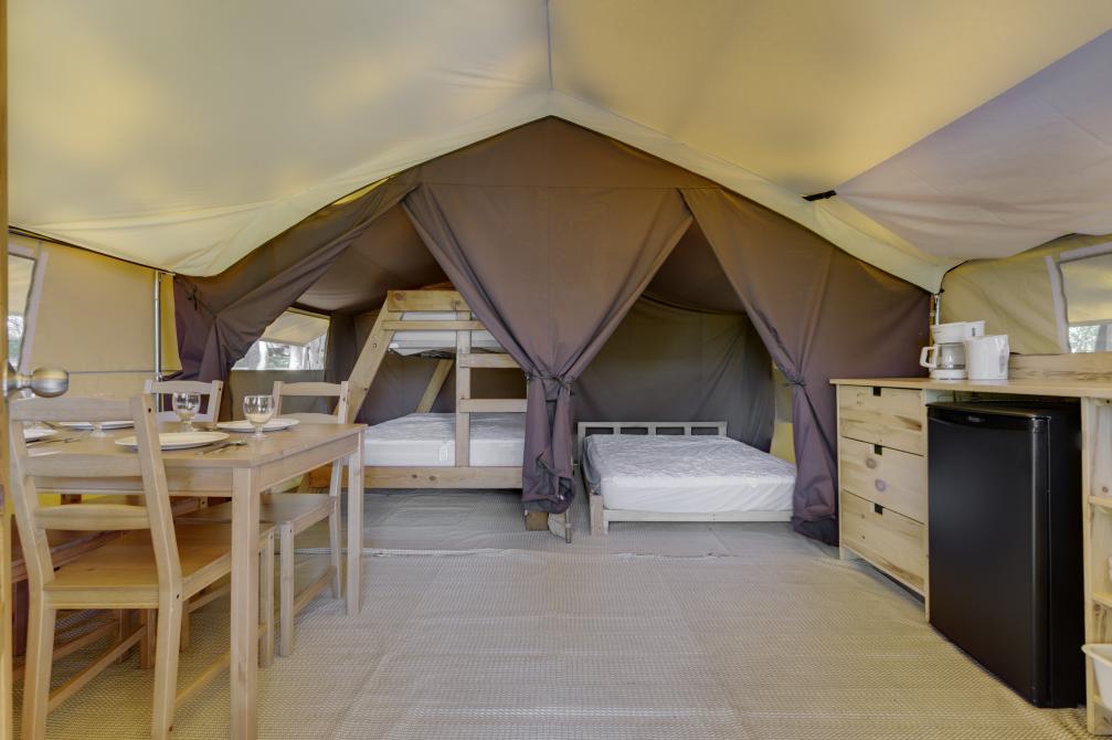 Tent ready-to-camp: Ready-to-camp tent for those who want to enjoy the pleasure of camping in a tent without neglecting their comfort!