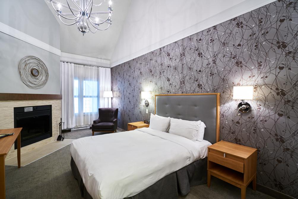Regular Room :