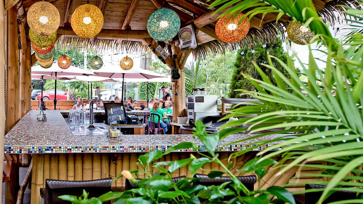 Café de la Brûlerie: Tiki Bar