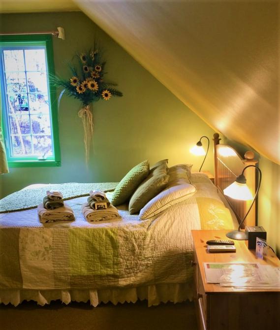 Tournesol Room: Tournesol Room