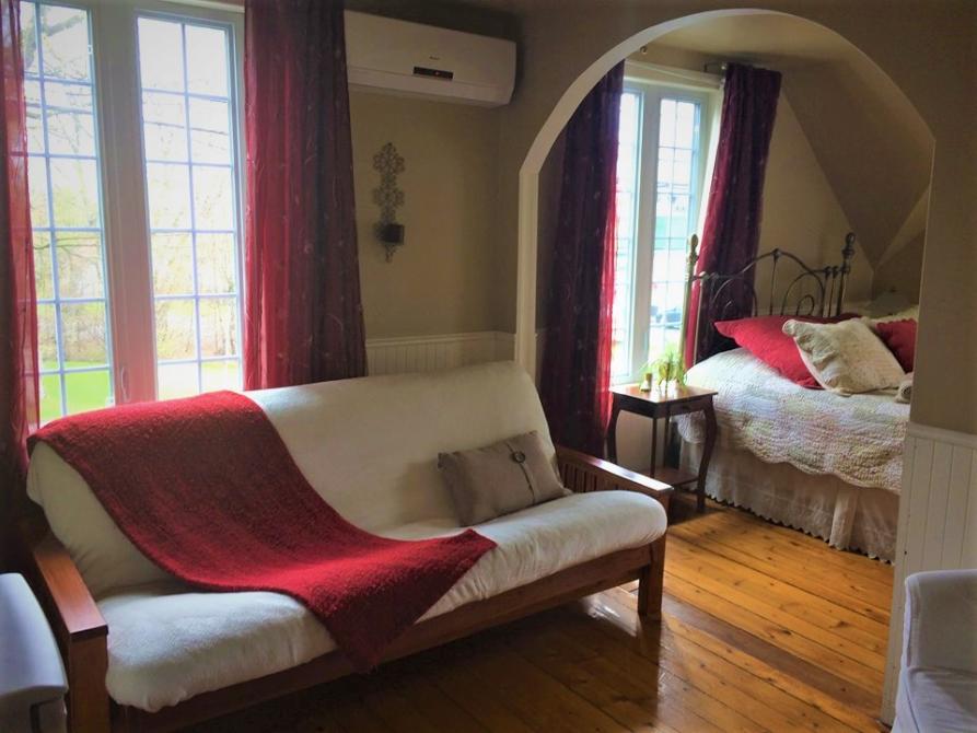 Rose Room: Rose Room