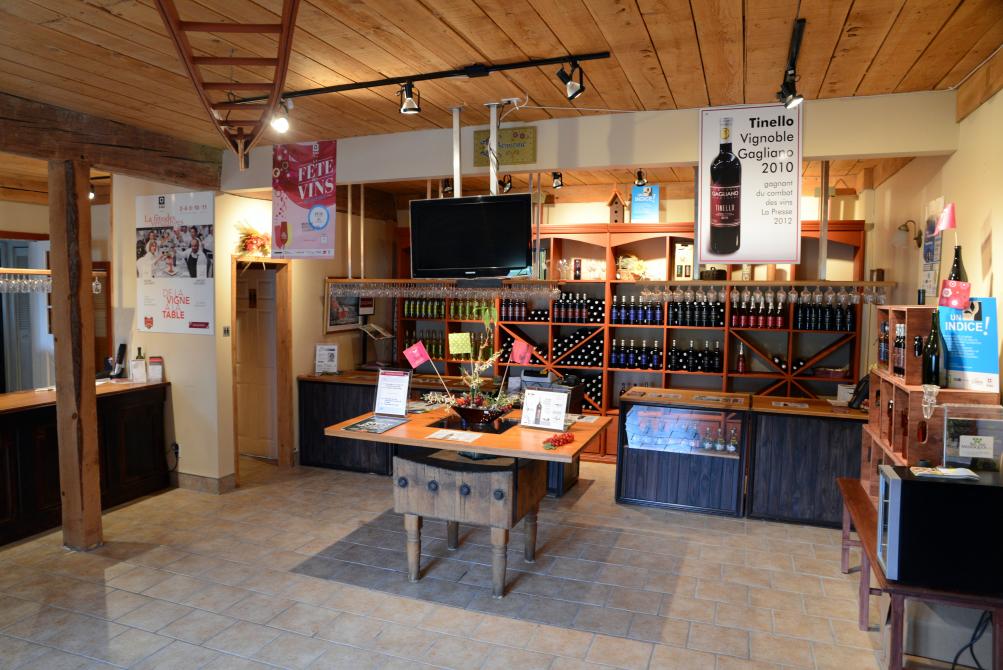 Vignoble Gagliano boutique: Welcome to our boutique, we look forward to serving you!