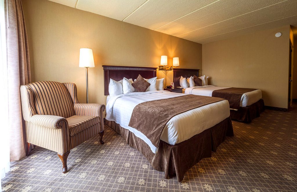 2 queen size  bedroom: