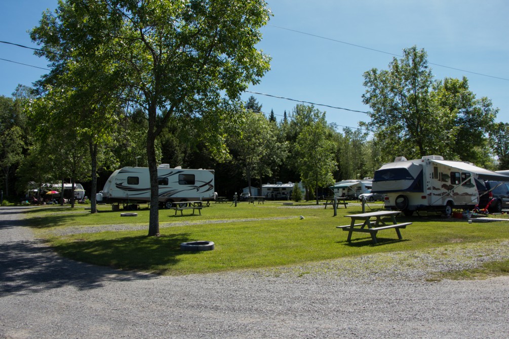 3 services sites: