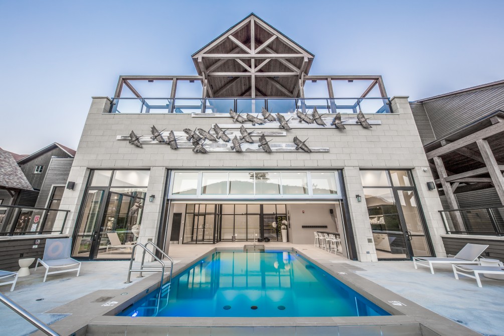 Espace 4 Saisons - Front pool: