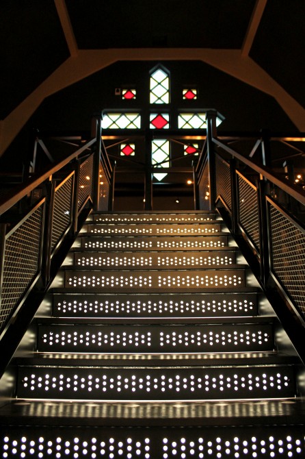 OMG Resto - Stairs: