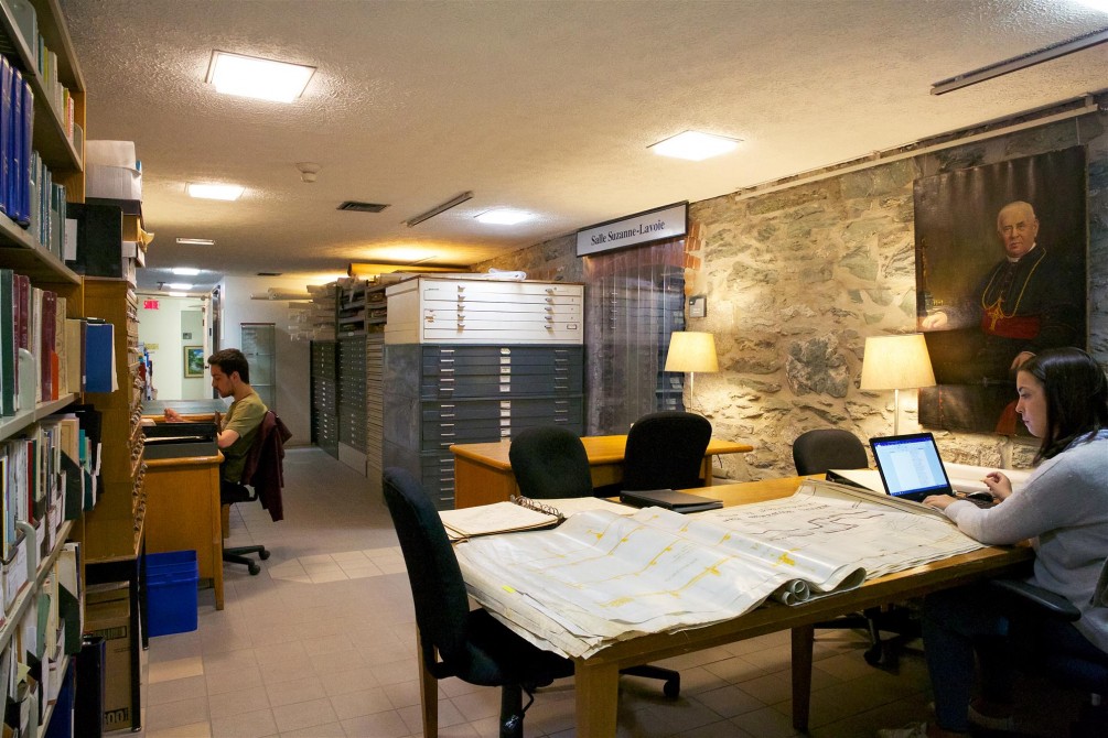 Mhist - Musée d'histoire de Sherbrooke: Archives center