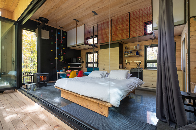 Zoobox: King size bed