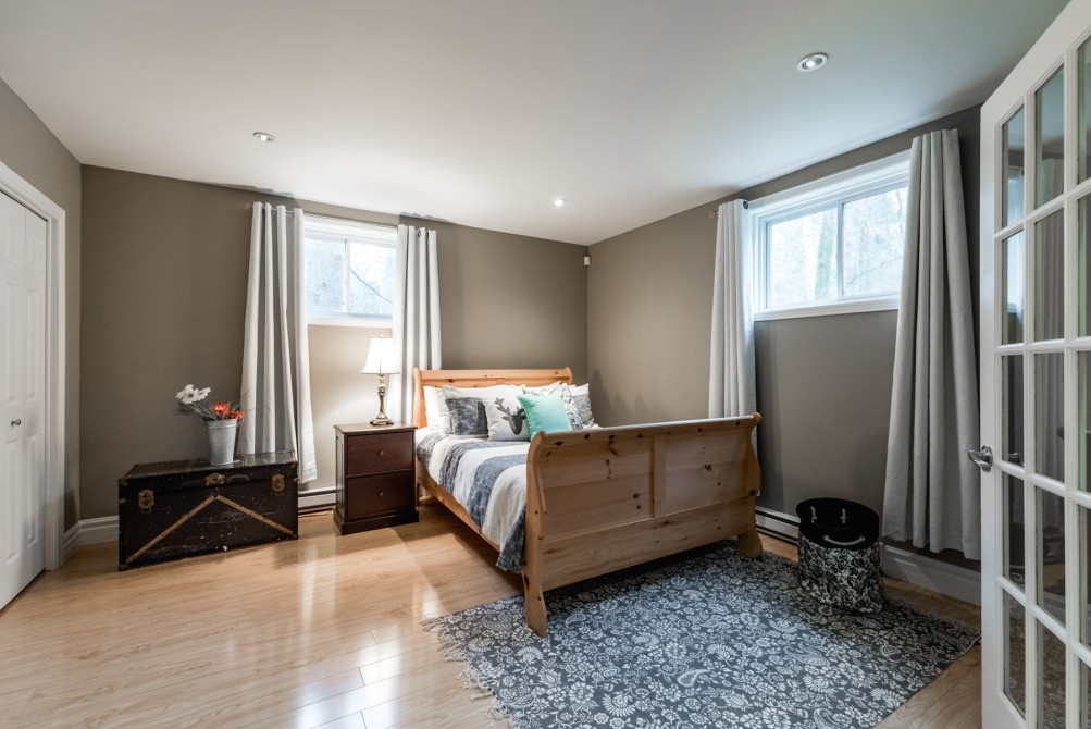 Basement bedroom: