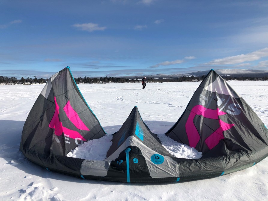 Snowkite on Brome lake: