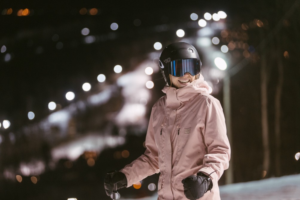Night skiing: