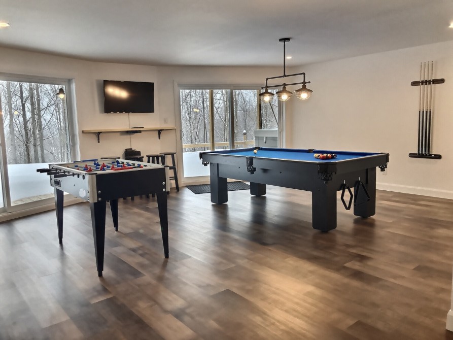 Le Chïc (babyfoot and pool tables):