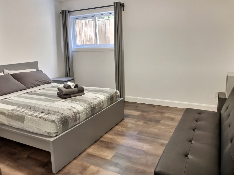 Le Chïc (2 of 6 bedrooms):