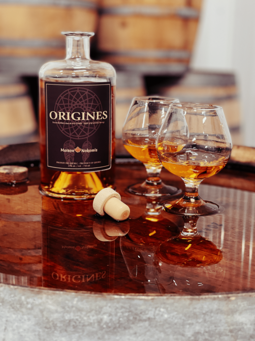 Origines: Origins (SAQ code: 14559391) is a maple liquor (22% alcohol). On the palate, a touch of oak, with a hint of vanilla and a subtle finish of Maple. Origines is aged in Calvados barrels.  