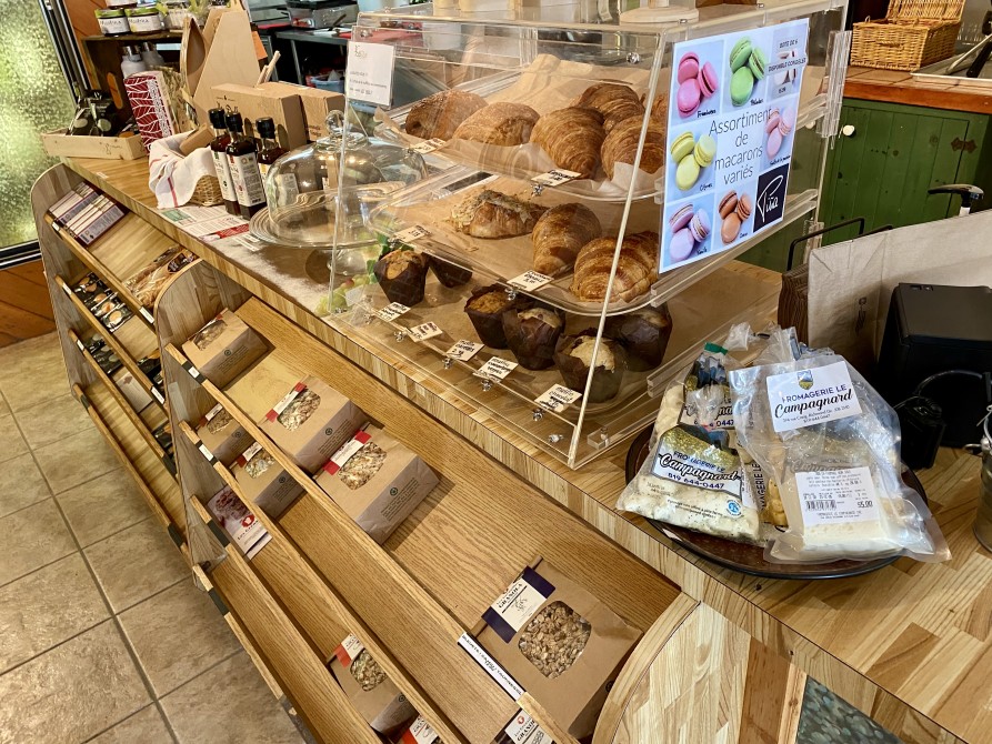Interior Café FAbulé: culinary discovery section