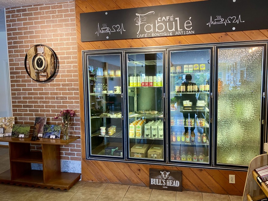 Interior Café FAbulé: culinary discovery section