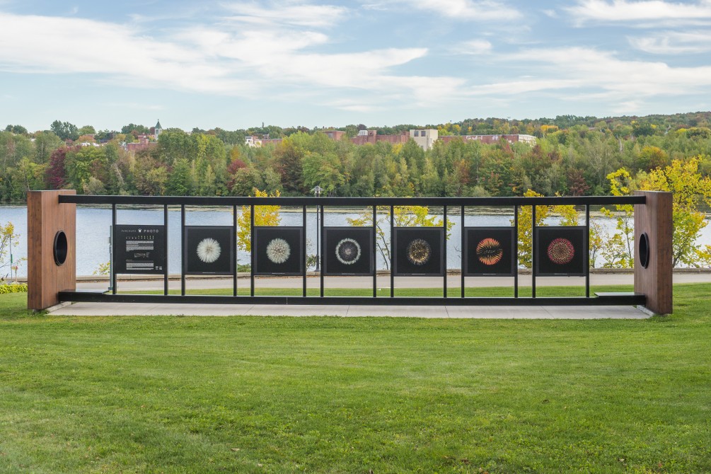 Parcours Photo Sherbrooke 2021-2022: Parcours Photo Sherbrooke is a photographic exhibition currently on display along the Lac-des- Nations promenade. This year’s exhibition (the seventh edition) features the work of local photographers Chantal Bonneville, Normand Métivier and Sébastien Pesot under the theme, «Vraies/Semblables». 

The city of Sherbrooke commissioned the Museum to organize this project in conjunction with the Comité Arts et Culture Jacques-Cartier. The exhibition runs until September 2022. 
