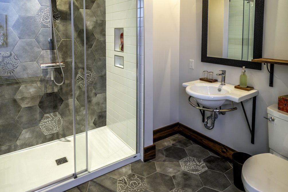 The other room - bathroom: